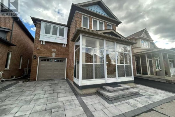 Living room - 101 Madison Heights Boulevard, Markham, ON L6C2E3 Photo 2