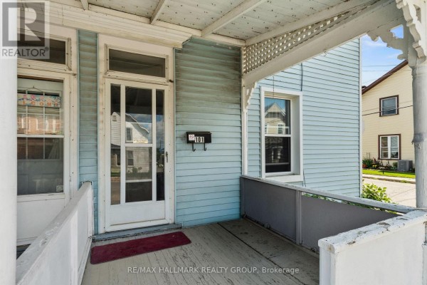 101 Pearl Street W, Brockville, ON K6V4C3 Photo 3