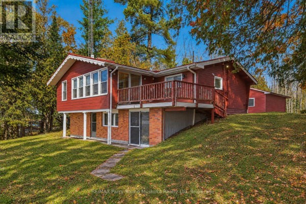 101 Robinson Road, Magnetawan, ON P0G1A0 Photo 2