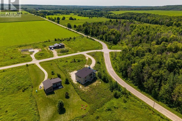 101 Ugovsek Crescent, Meaford, ON N0H1B0 Photo 4