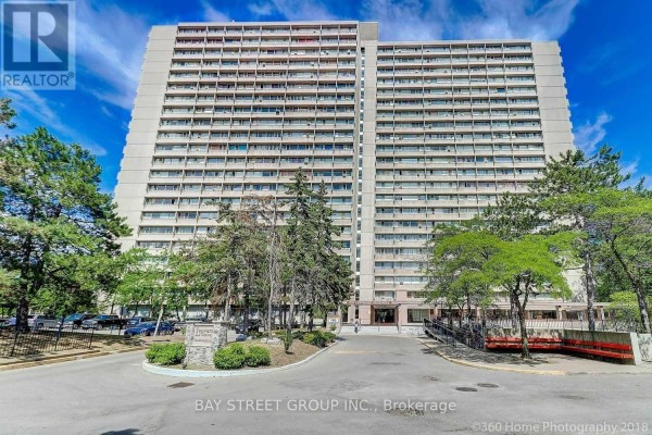 1010 - 100 Leeward Glenway, Toronto, ON M3C2Z1 Photo 2