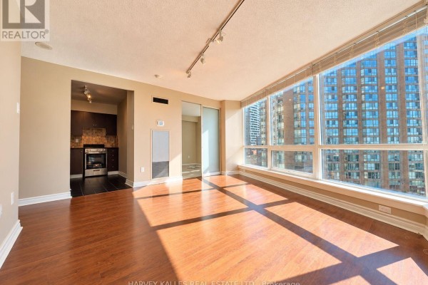 Living room - 1010 - 1055 Bay Street, Toronto, ON M5S3A3 Photo 2