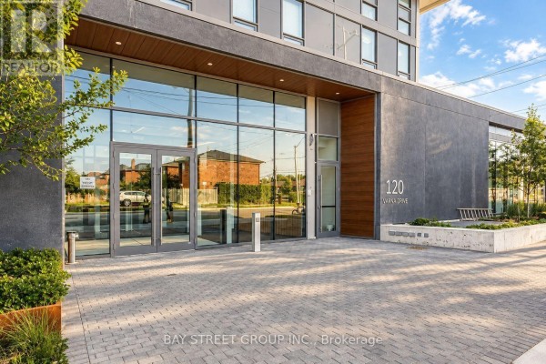1010 - 120 Varna Drive, Toronto, ON M6A0B3 Photo 5