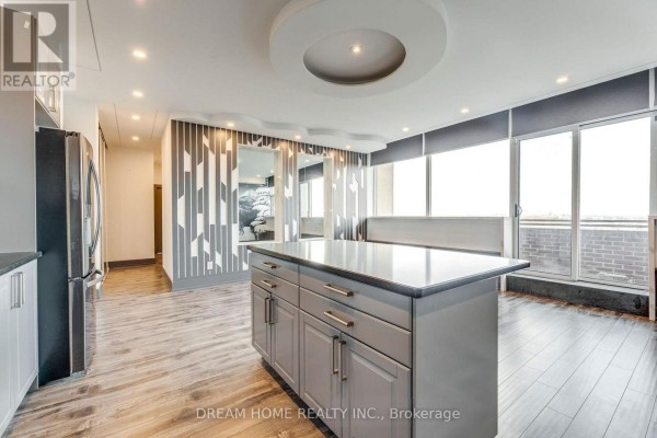 1010 - 2301 Derry Road W, Mississauga, ON, photo 3