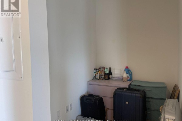 1010 - 34 Tubman Avenue, Toronto, ON M5A0R2 Photo 5