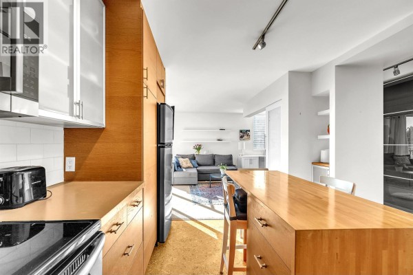 1010 2016 Fullerton Avenue, North Vancouver, BC V7P3E6 Photo 3