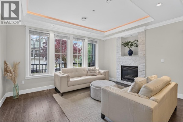 1010 E 55th Avenue, Vancouver, BC V5X1N9 Photo 4