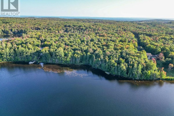 1010 Four Mile Lake Road, North Bay, ON P1B8G2 Photo 3