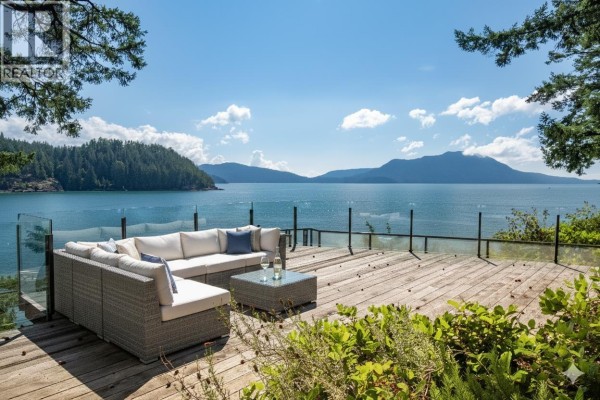 1010 Taki-te-si Road, Gambier Island, BC V0N1V0 Photo 5