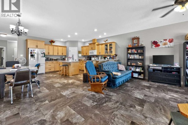 4pc Bathroom - 10104 #2 112 Street, La Crete, AB T0H2H0 Photo 4