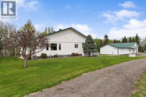 Kitchen - 101070 Township Road 594, Rural Woodlands County, AB T0E0B0 Photo 3