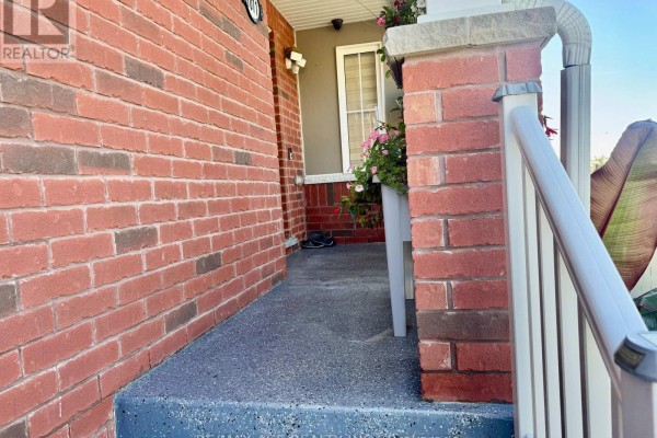 Office - 1011 Cameo Street, Pickering, ON L1X0G3 Photo 4