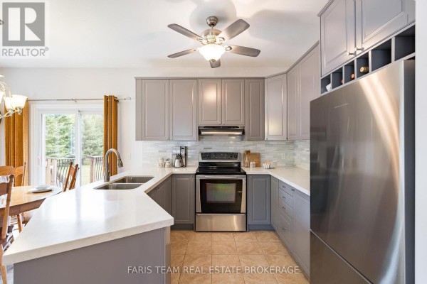 1011 Ferrier Avenue, Innisfil, ON, photo 3
