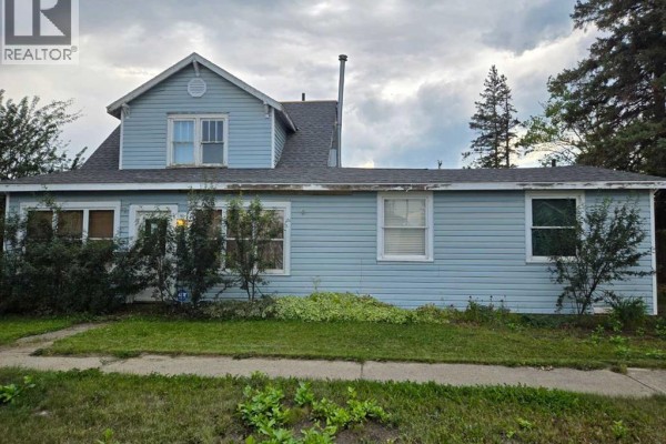 10111 102 Avenue, Hythe