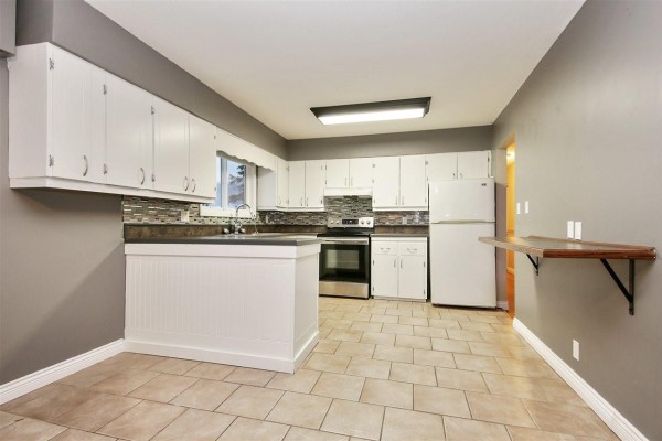 Bedroom 2 - 10111 Shamrock Drive, Fairfield Island, Chilliwack, BC V2P5L3 Photo 5