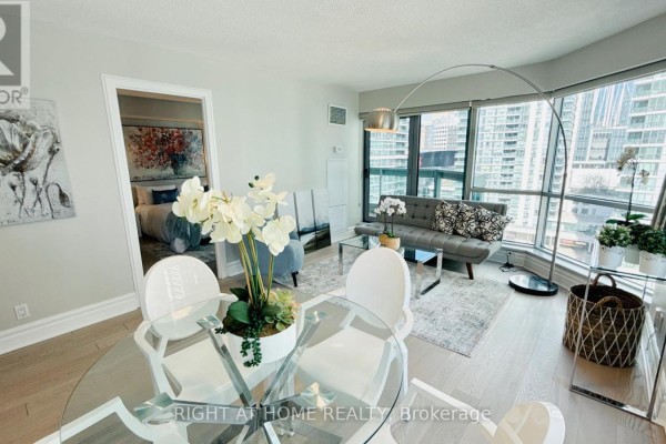 1012 - 10 Queens Quay W, Toronto