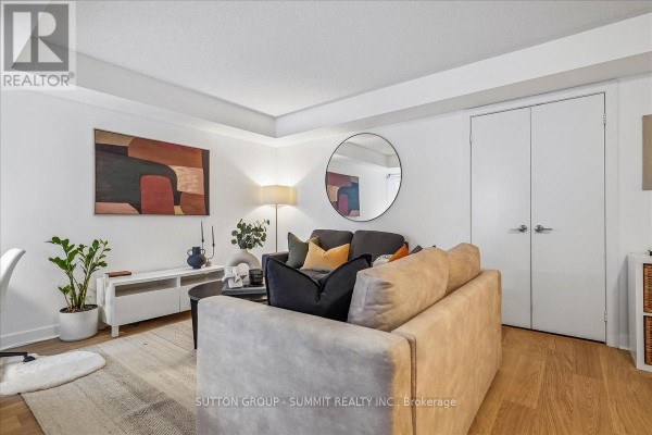 Dining room - 1012 - 100 Western Battery Road, Toronto, ON M6K3S2 Photo 4