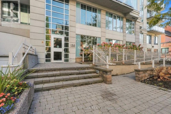 1012 - 138 Somerset Street W, Ottawa