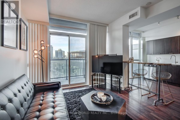 Bedroom - 1012 - 169 Fort York Boulevard, Toronto, ON M5V0C8 Photo 3