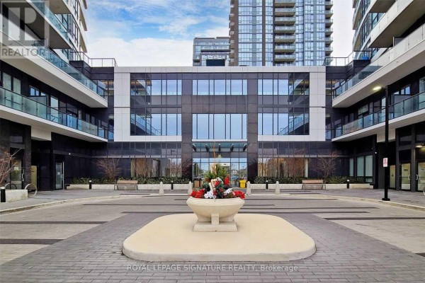 Living room - 1012 - 35 Watergarden Drive, Mississauga, ON L5R0G8 Photo 2