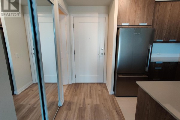 1012 - 35 Watergarden Drive, Mississauga, ON L5R0G8 Photo 5