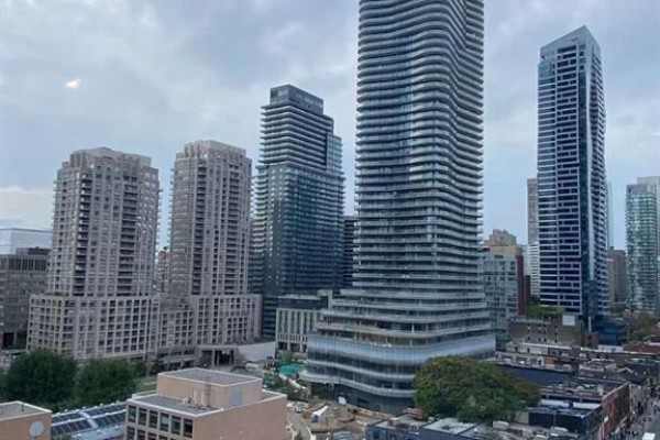 1012 - 501 Yonge Street, Toronto, ON, photo 2