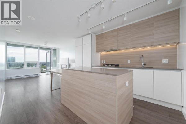1012 988 Quayside Drive, New Westminster, BC, photo 3