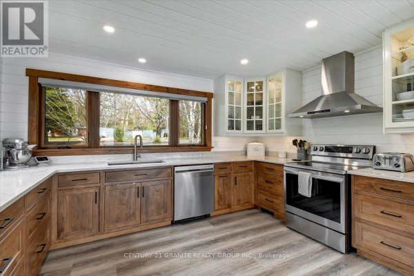 Kitchen - 1012 Black Road, Frontenac, ON K0H1B0 Photo 5