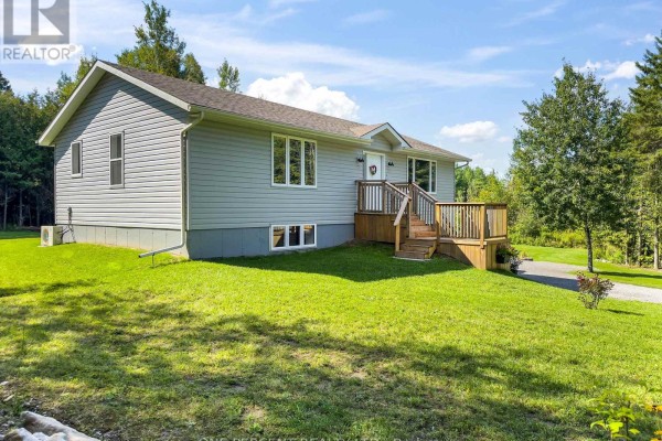 1013 Harold Road, Stirling Rawdon, ON, photo 3