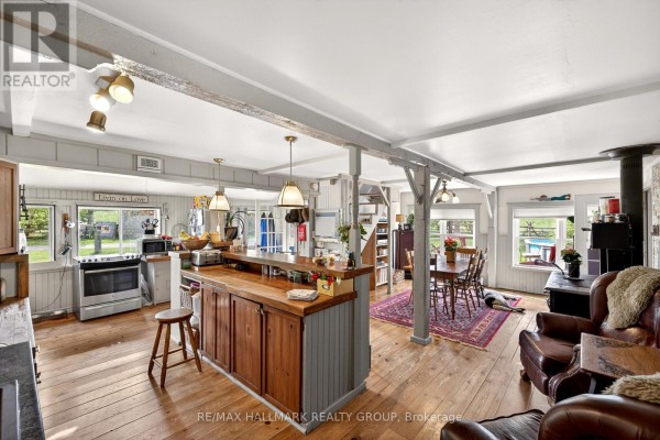 Dining room - 1013 Lavant Darling Road, Lanark Highlands, ON K0G1K0 Photo 5