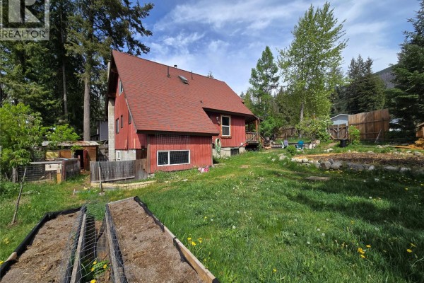 Primary Bedroom - 1013 Slocan Street, Slocan, BC V1L2C0 Photo 3