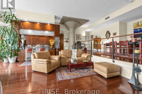1014 - 155 Dalhousie Street, Toronto, ON M5B2P7 Photo 2