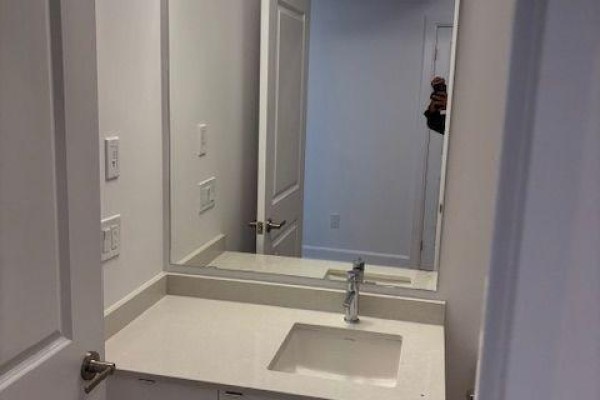 1014 - 3240 William Coltson Avenue, Oakville, ON L6H8C8 Photo 5
