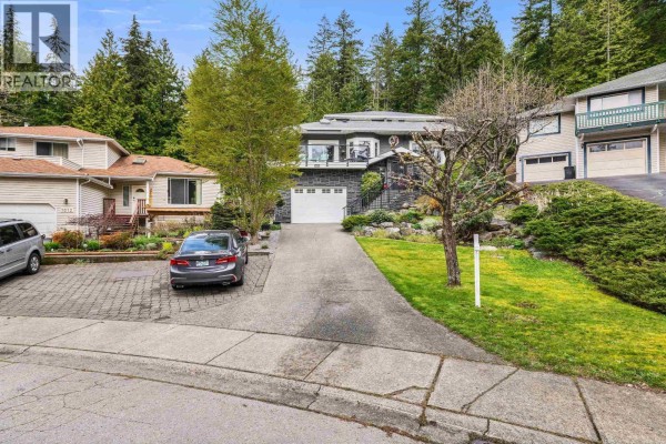 1014 Lanark Place, Squamish, BC V0N1T0 Photo 2