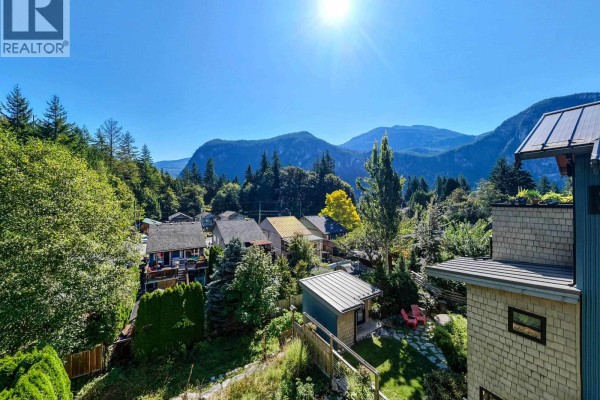 1014 Pennylane Place, Squamish, BC V8B0B5 Photo 5
