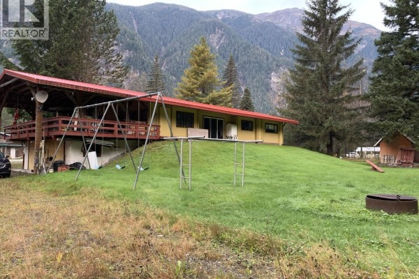 1014 Railway Street, Stewart, BC, photo 3