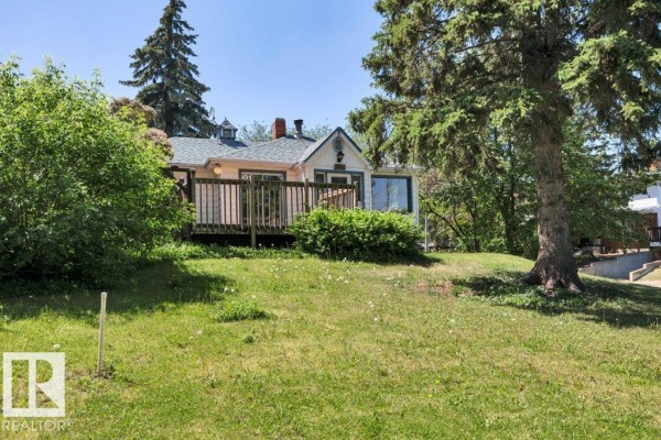 10148 87 St Nw, Edmonton, AB T5H1N4 Photo 4