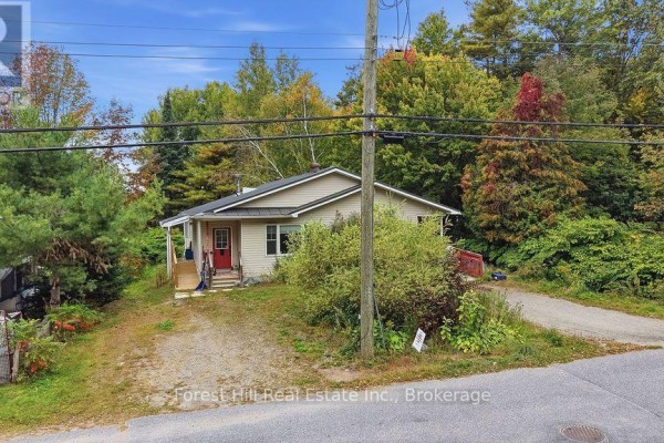 1014a Burgess Avenue, Muskoka Lakes, ON P0C1A0 Photo 5