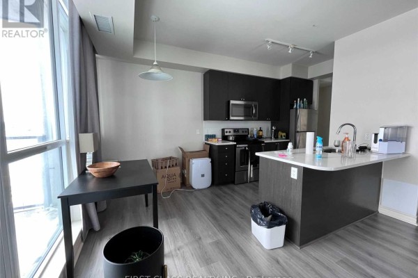 Primary Bedroom - 1015 - 339 Rathburn Road W, Mississauga, ON L5B0K6 Photo 4