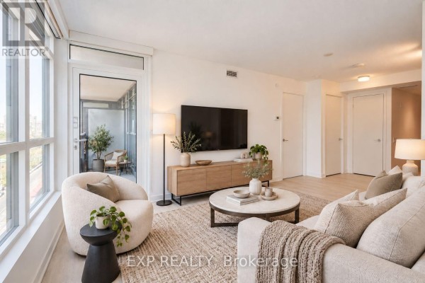 1015 - 80 Queens Wharf Road, Toronto, ON M5V0J2 Photo 3