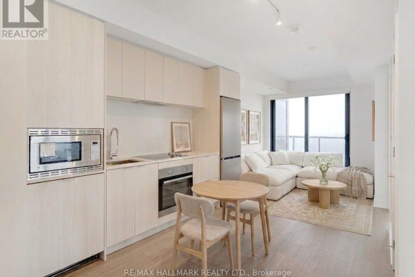 1015 - 86 Dundas Street E, Mississauga, ON, photo 2