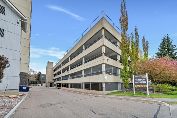 10151, 10153 Saskatchewan Dr Nw, Edmonton, AB T6E6B6 Photo 4