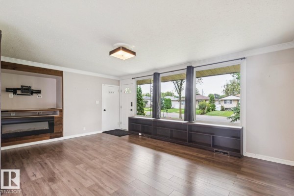 Kitchen - 10151 71 St Nw, Edmonton, AB T6A2V6 Photo 3