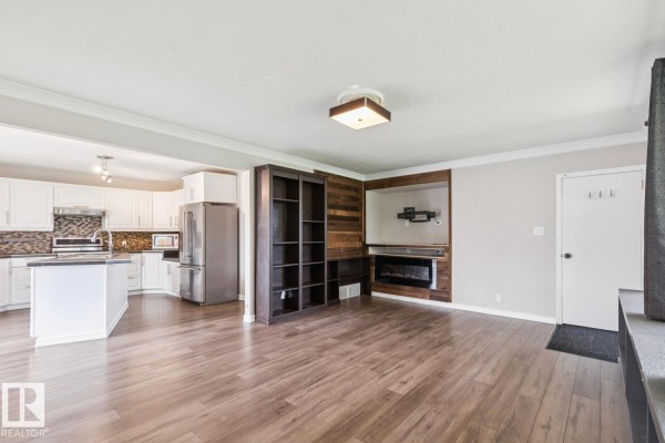 Primary Bedroom - 10151 71 St Nw, Edmonton, AB T6A2V6 Photo 4
