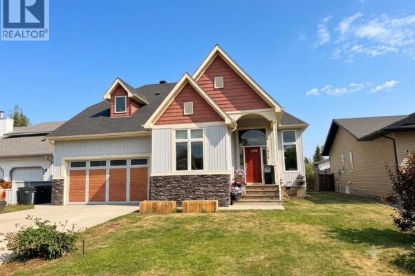 Kitchen - 1016 2 Street Ne, Sundre, AB T0M1X0 Photo 2