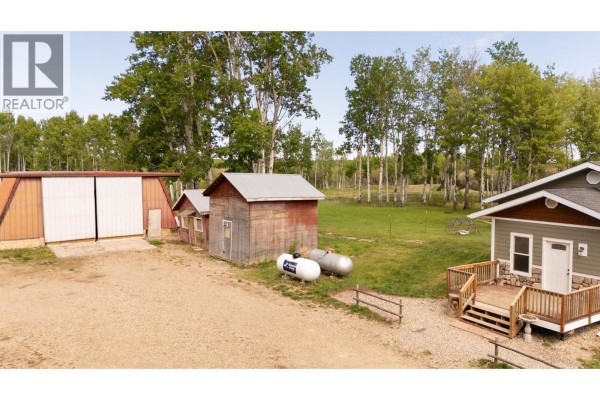 Foyer - 1016 240 Road, Fort St  John, BC V0C1K0 Photo 3