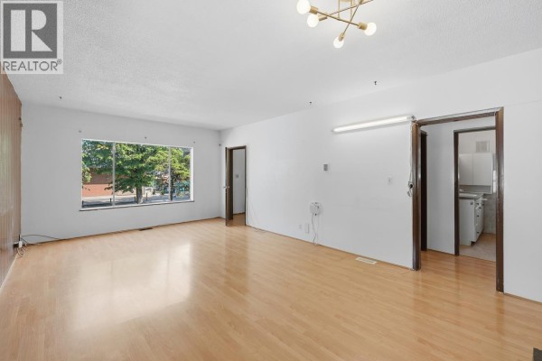 1016 E 18th Avenue, Vancouver, BC V5V1H1 Photo 3