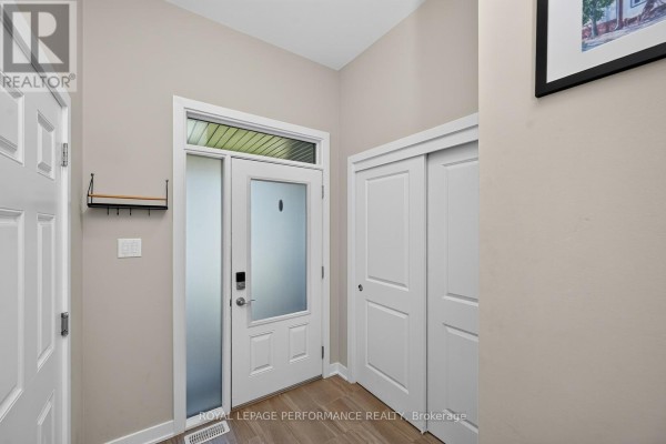 Bedroom - 1016 Kijik Crescent, Ottawa, ON K1X0J5 Photo 5