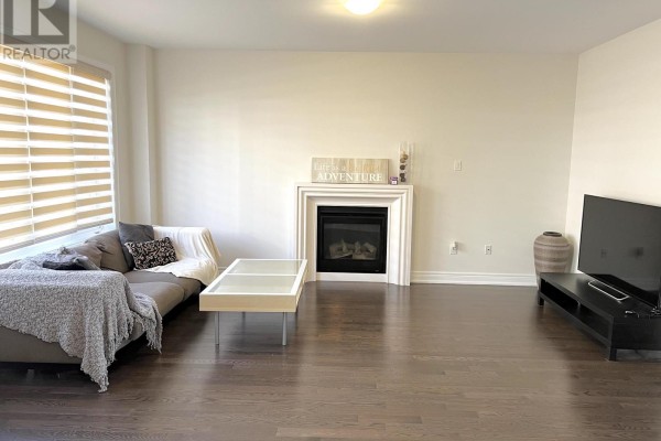 Family room - 1016 Tigerlily Trail, Pickering, ON L1X0G6 Photo 5