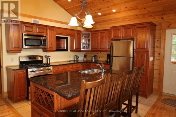 1016 Twin Pine Lane, Frontenac, ON, photo 2